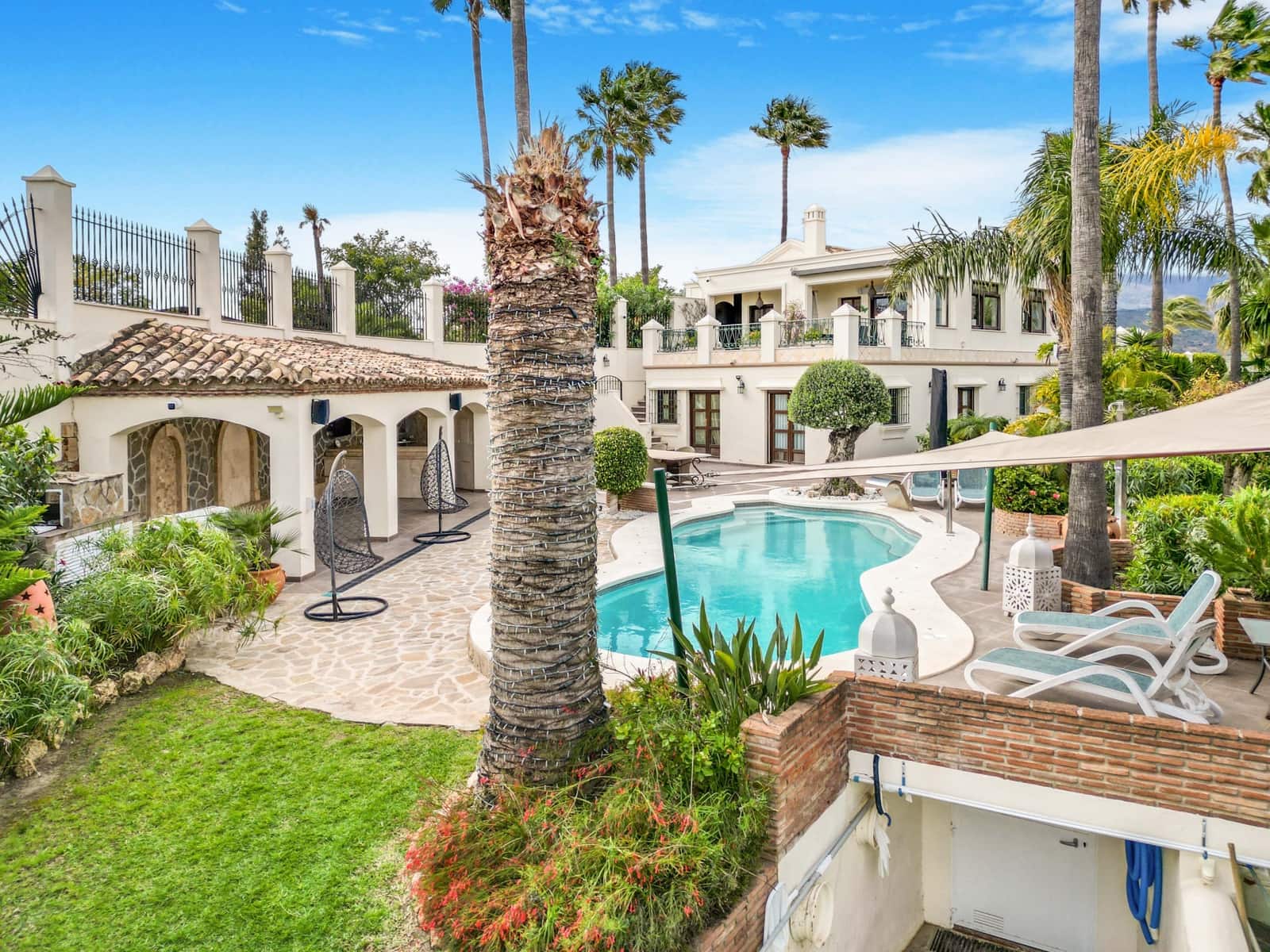 6 slaapkamer Villa te koop in El Padron met zwembad garage - € 2.995.000 (Ref: 8211258)