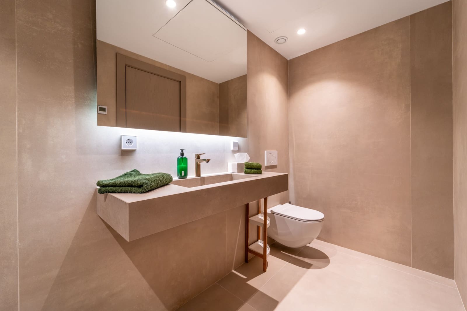 5 makuuhuone Huvila myytävänä paikassa Marbella mukana uima-altaan 
autotalli - 4 950 000 € (Ref: 8229180)