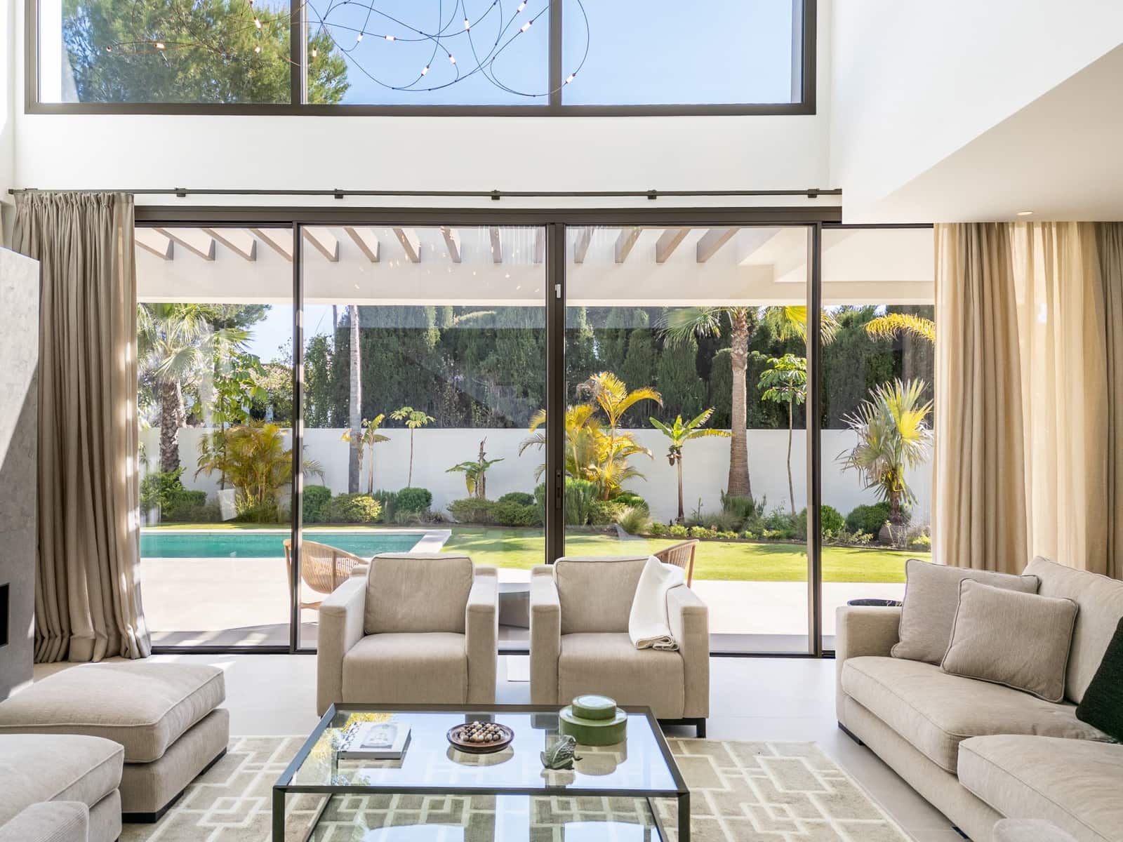 5 makuuhuone Huvila myytävänä paikassa Marbella mukana uima-altaan 
autotalli - 4 950 000 € (Ref: 8229180)