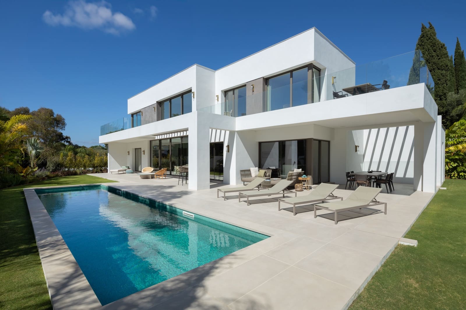 5 slaapkamer Villa te koop in Marbella met zwembad garage - € 4.950.000 (Ref: 8229180)