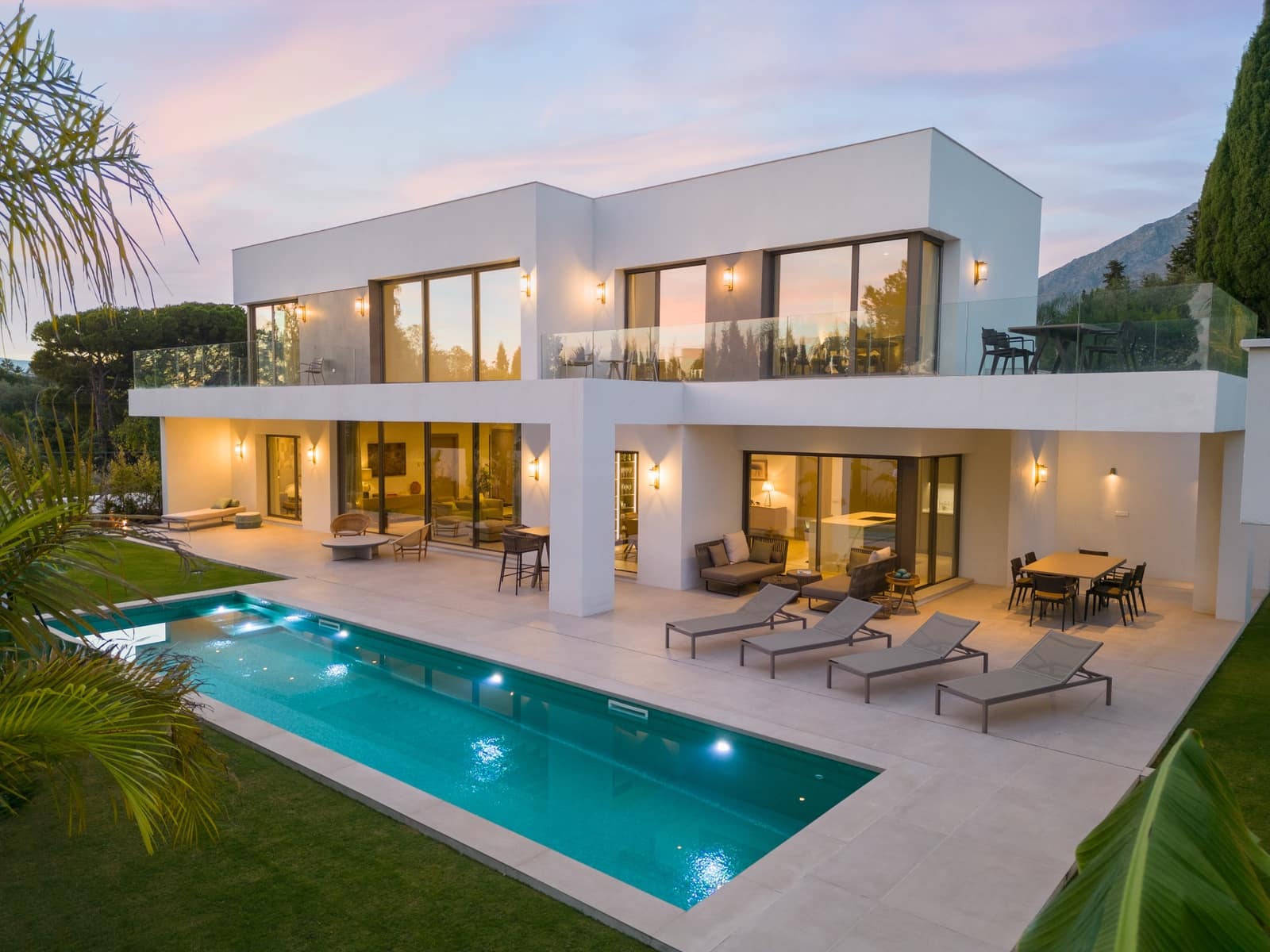 5 slaapkamer Villa te koop in Marbella met zwembad garage - € 4.950.000 (Ref: 8229180)