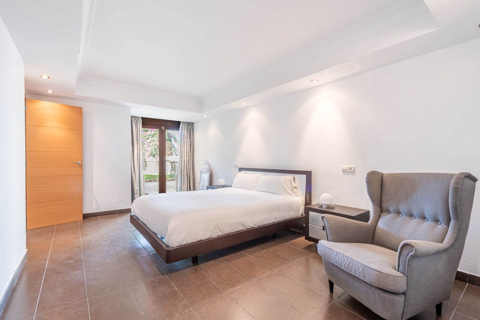 3 Zimmer Villa zu verkaufen in Golden Mile mit Pool Garage - 2.700.000 € (Ref: 8247529)