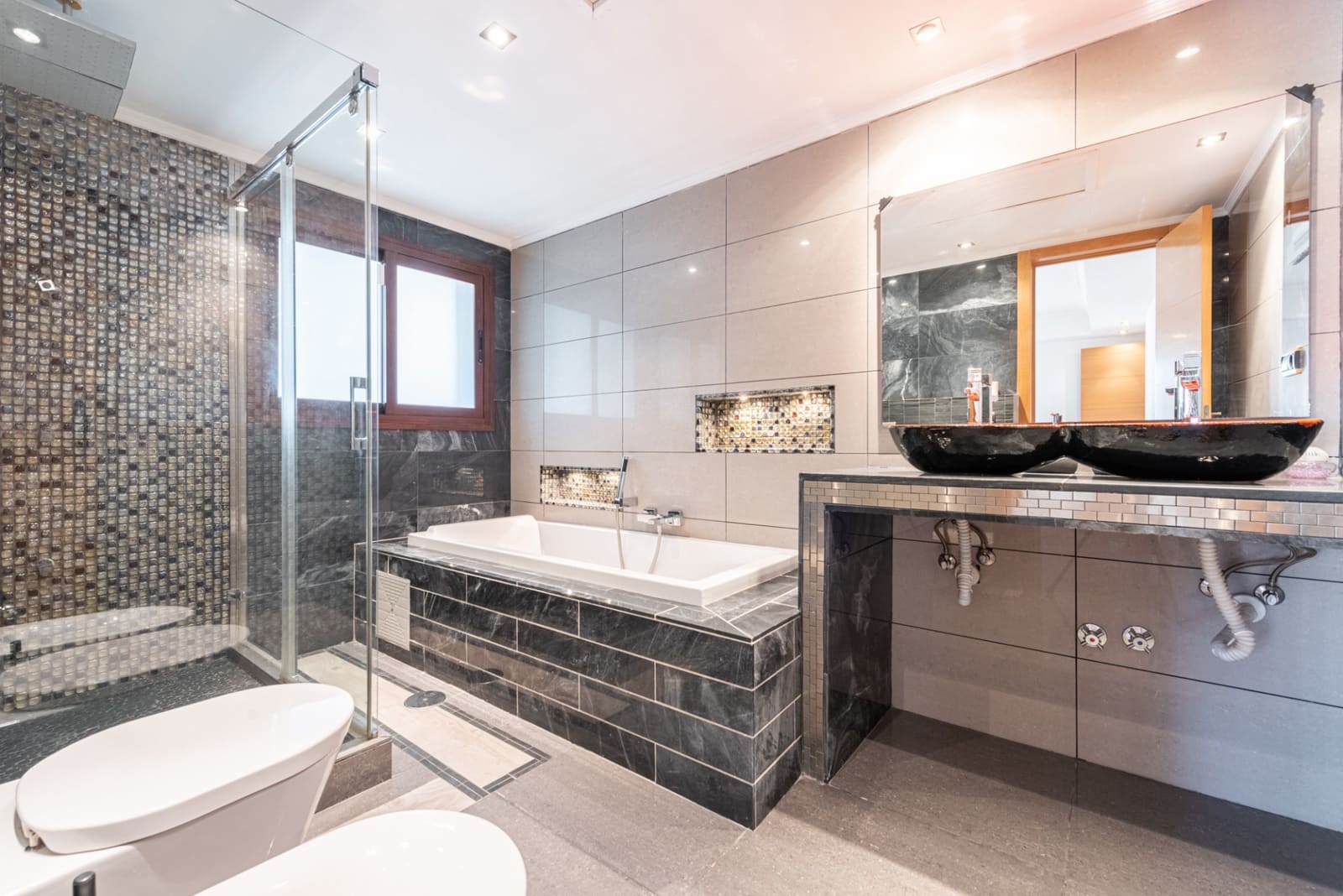 3 Zimmer Villa zu verkaufen in Golden Mile mit Pool Garage - 2.700.000 € (Ref: 8247529)