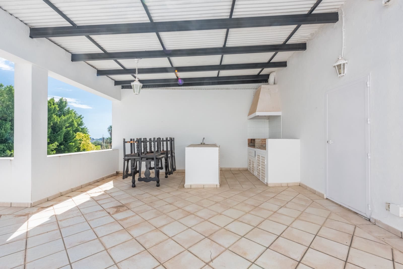 4 slaapkamer Huis te koop in Benahavis met zwembad garage - € 850.000 (Ref: 8253851)