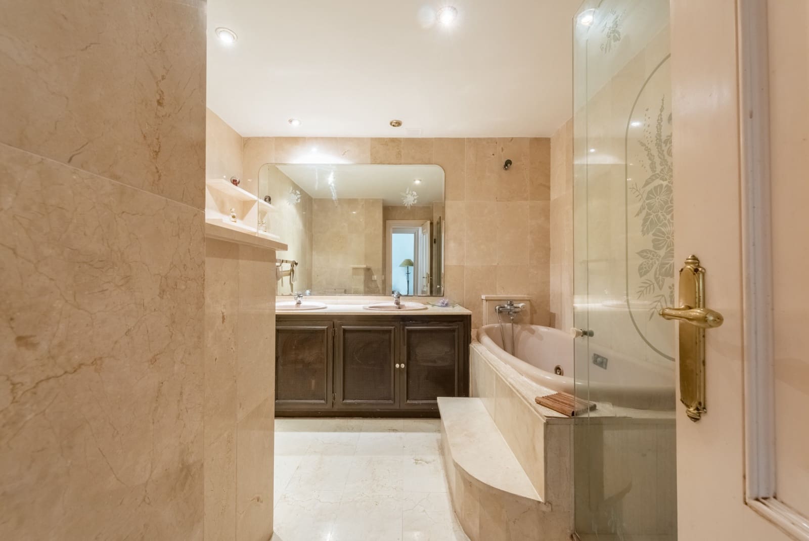 4 slaapkamer Huis te koop in Benahavis met zwembad garage - € 850.000 (Ref: 8253851)