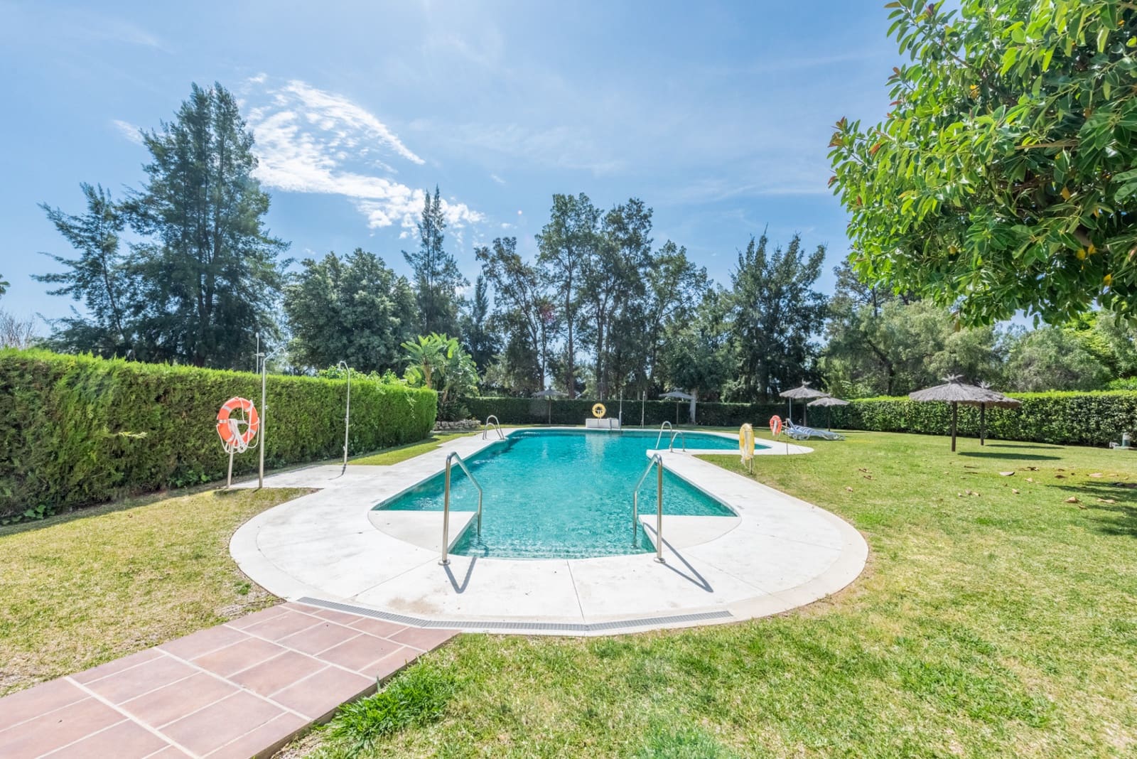 4 slaapkamer Huis te koop in Benahavis met zwembad garage - € 850.000 (Ref: 8253851)