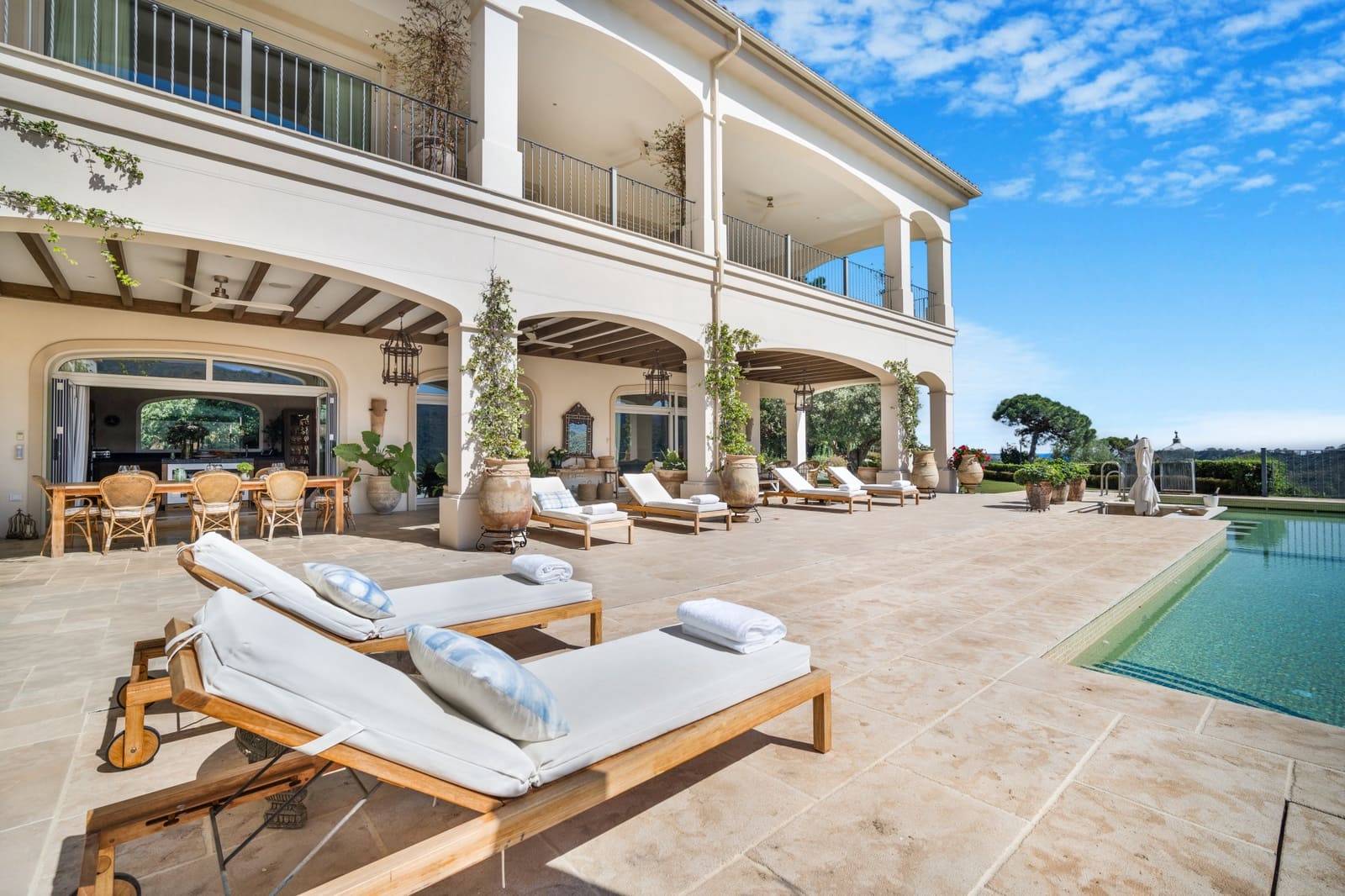 6 sovrum Villa till salu i Benahavis med pool garage - 7 800 000 € (Ref: 8300376)
