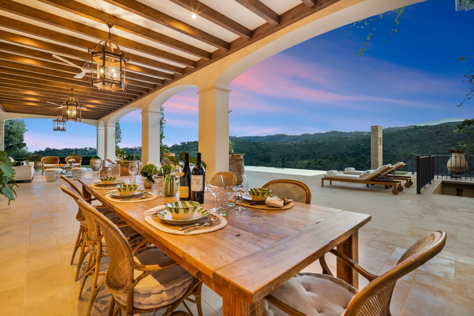 6 sovrum Villa till salu i Benahavis med pool garage - 7 800 000 € (Ref: 8300376)