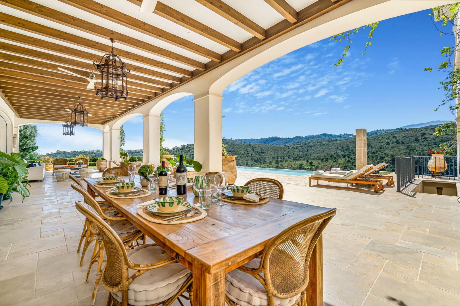 6 sovrum Villa till salu i Benahavis med pool garage - 7 800 000 € (Ref: 8300376)
