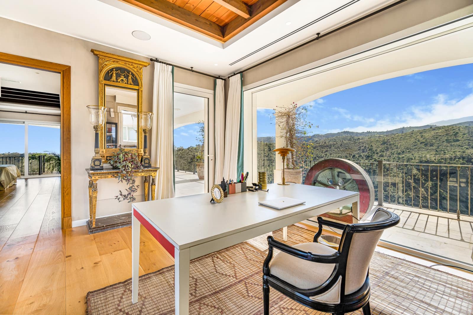 6 sovrum Villa till salu i Benahavis med pool garage - 7 800 000 € (Ref: 8300376)