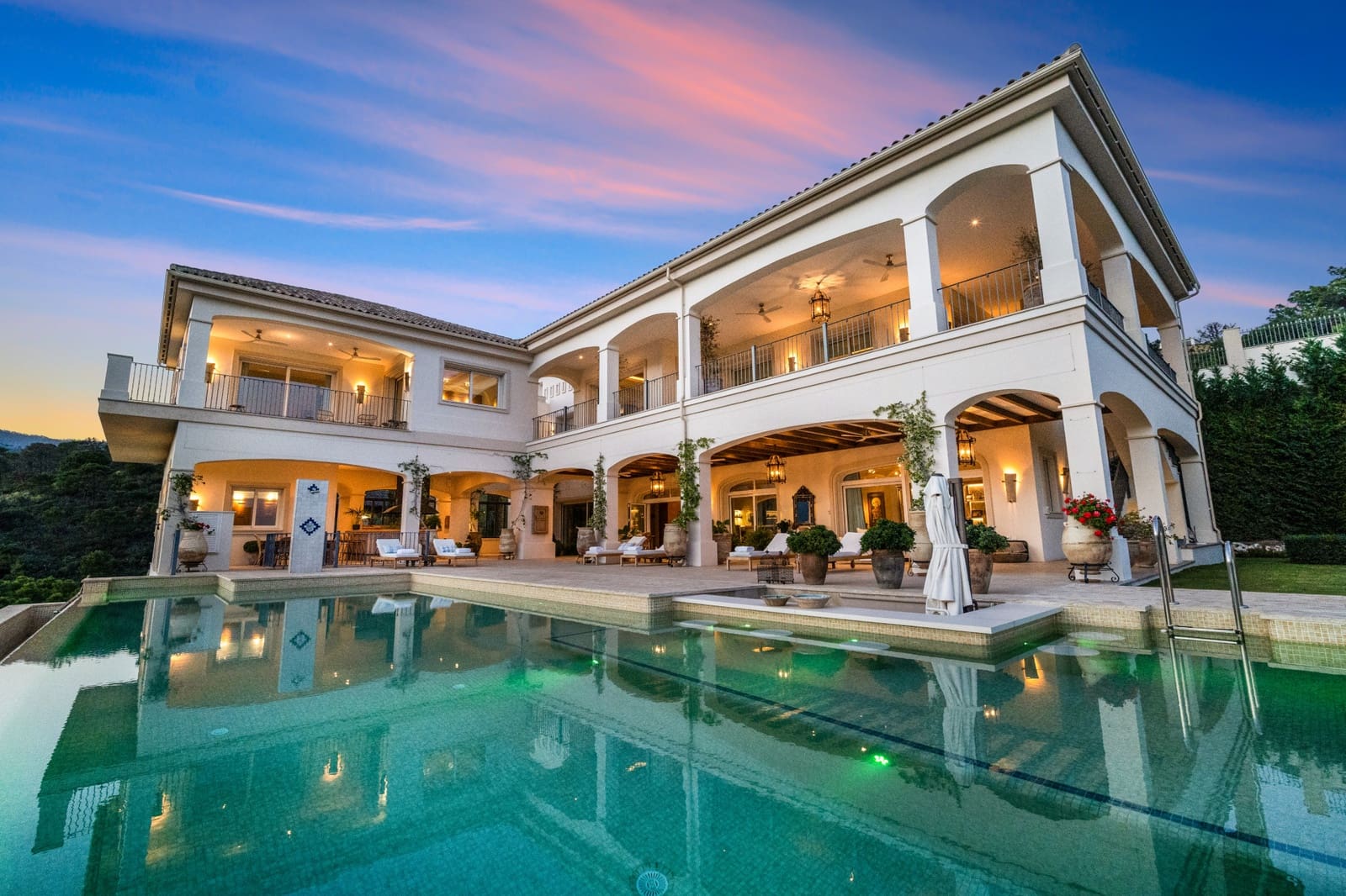 6 sovrum Villa till salu i Benahavis med pool garage - 7 800 000 € (Ref: 8300376)