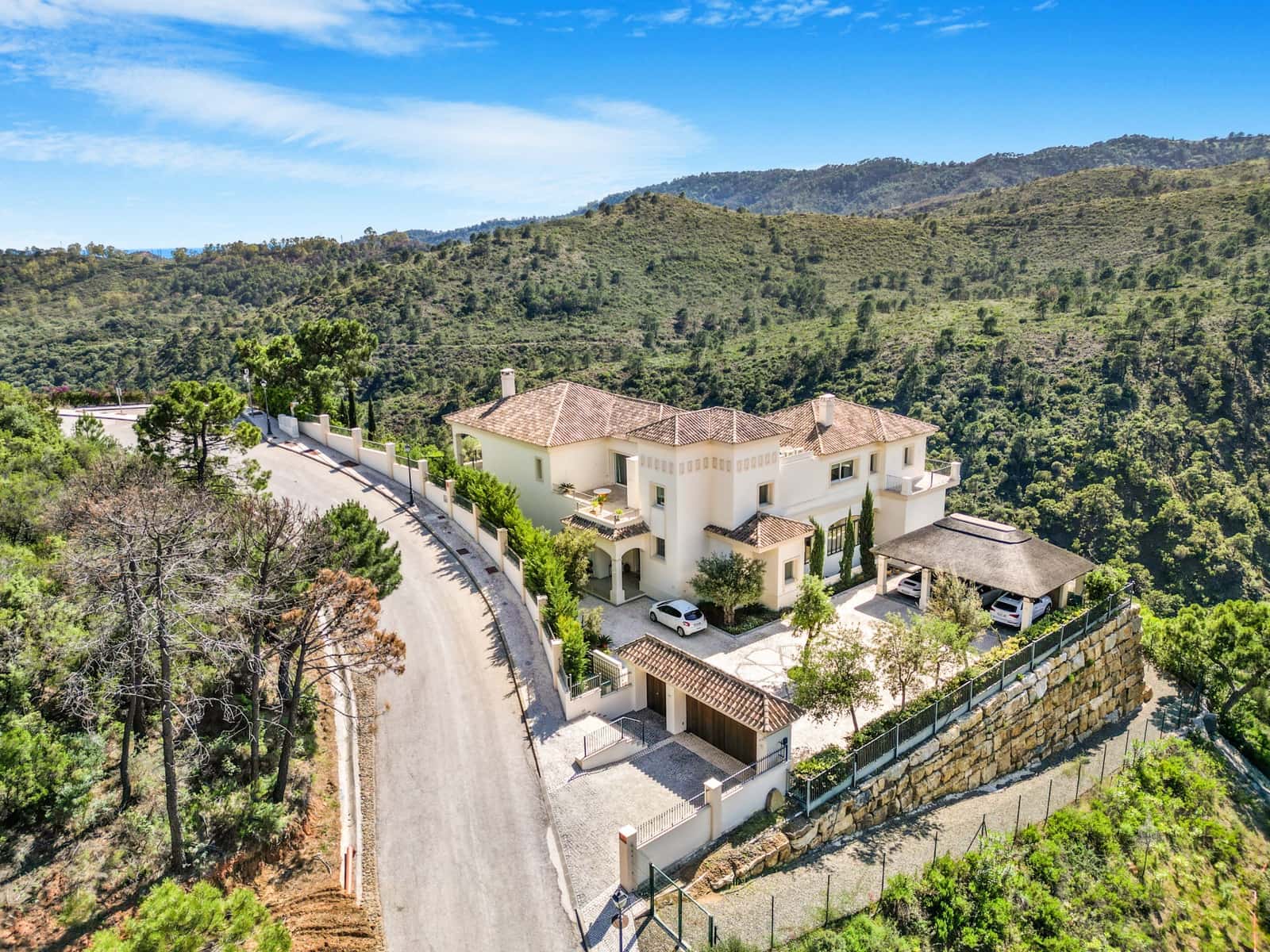 6 sovrum Villa till salu i Benahavis med pool garage - 7 800 000 € (Ref: 8300376)