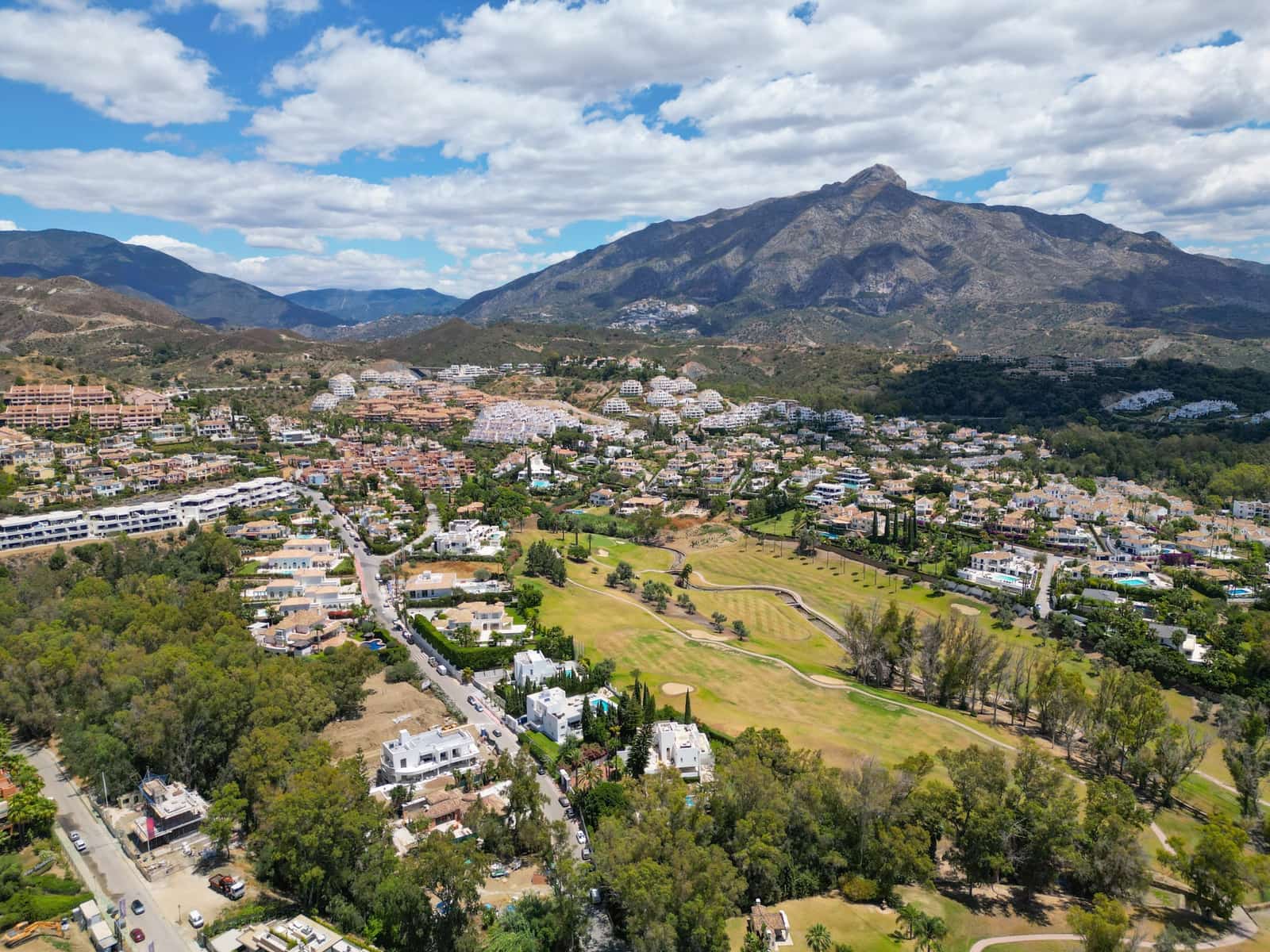 Bouwgrond te koop in Marbella - € 1.790.000 (Ref: 8313741)