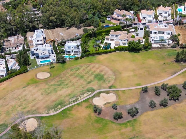 Byggegrund til salg i Marbella - € 1.790.000 (Ref: 8313741)