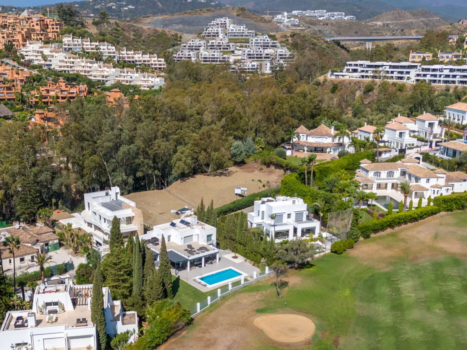 Building Plot for sale in Marbella - € 1,790,000 (Ref: 8313741)