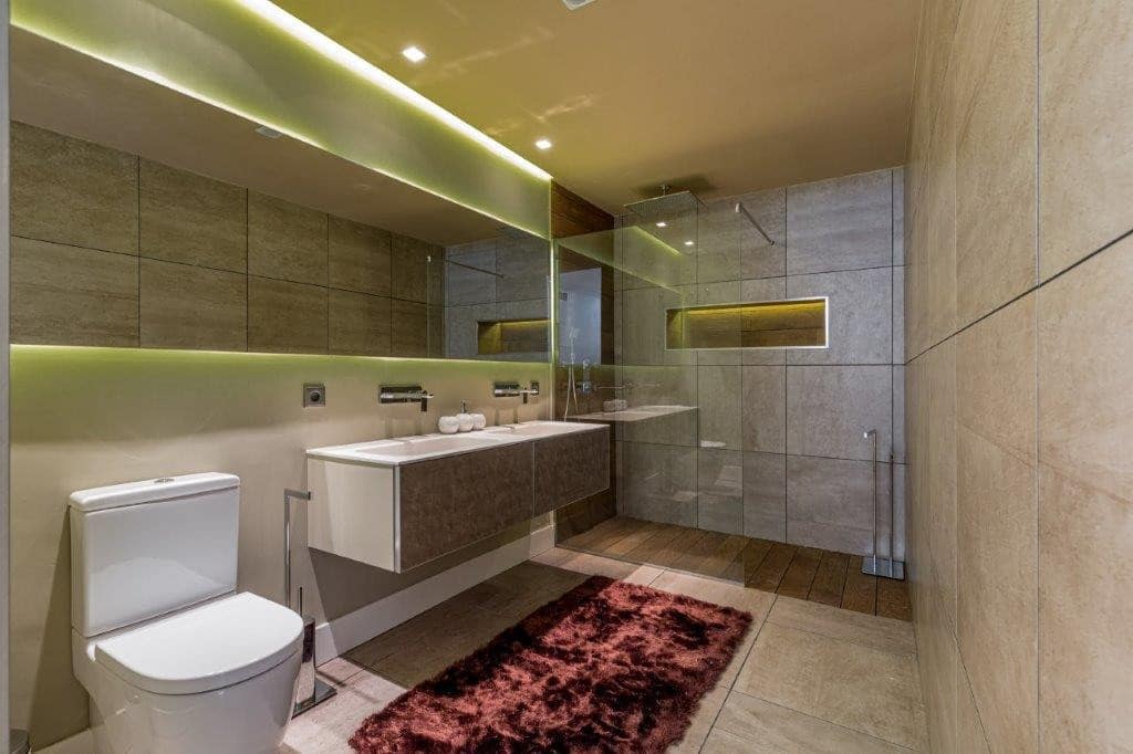 3 bedroom Apartment for sale in Marbella with pool garage - € 2,200,000 (Ref: 8313743)