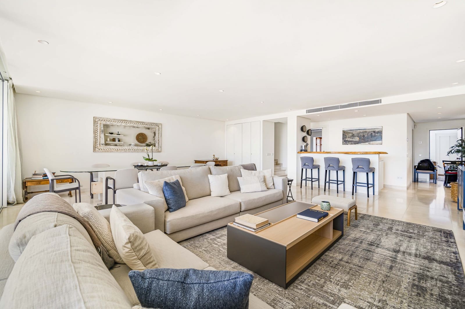 3 slaapkamer Penthouse te huur in Marbella met zwembad garage - € 14.000 (Ref: 8317354)