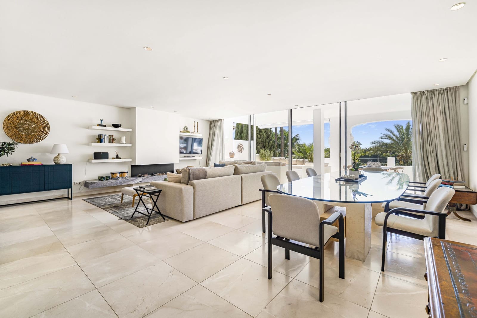 3 slaapkamer Penthouse te huur in Marbella met zwembad garage - € 14.000 (Ref: 8317354)