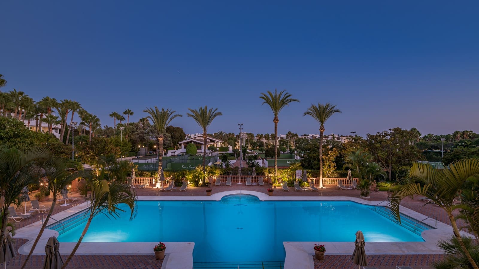 3 slaapkamer Penthouse te huur in Marbella met zwembad garage - € 14.000 (Ref: 8317354)