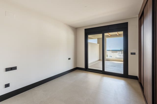 2 slaapkamer Appartement te koop in Marbella met zwembad garage - € 675.000 (Ref: 8333708)