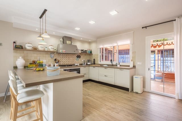 5 makuuhuone Huvila vuokrattavana paikassa Guadalmina Alta, Marbella mukana uima-altaan 
autotalli - 7 500 € (Ref: 8343807)