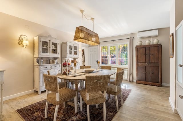 5 makuuhuone Huvila vuokrattavana paikassa Guadalmina Alta, Marbella mukana uima-altaan 
autotalli - 7 500 € (Ref: 8343807)