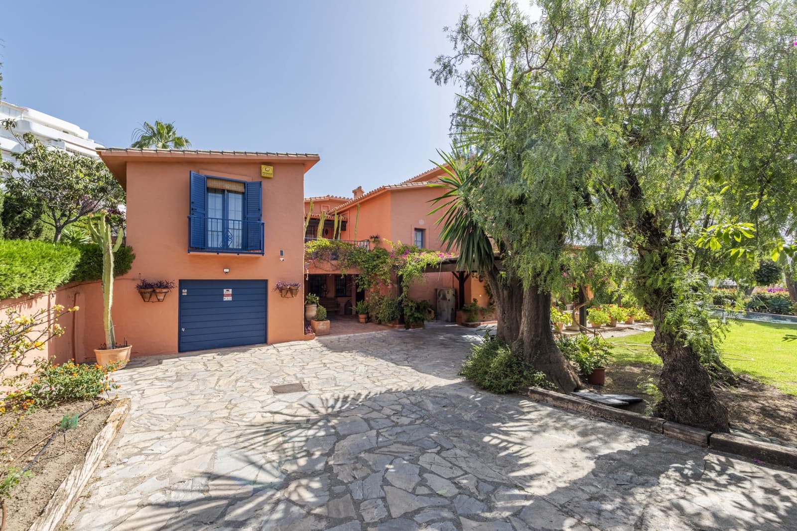 5 Zimmer Villa zu vermieten in Guadalmina mit Pool Garage - 7.500 € (Ref: 8343807)