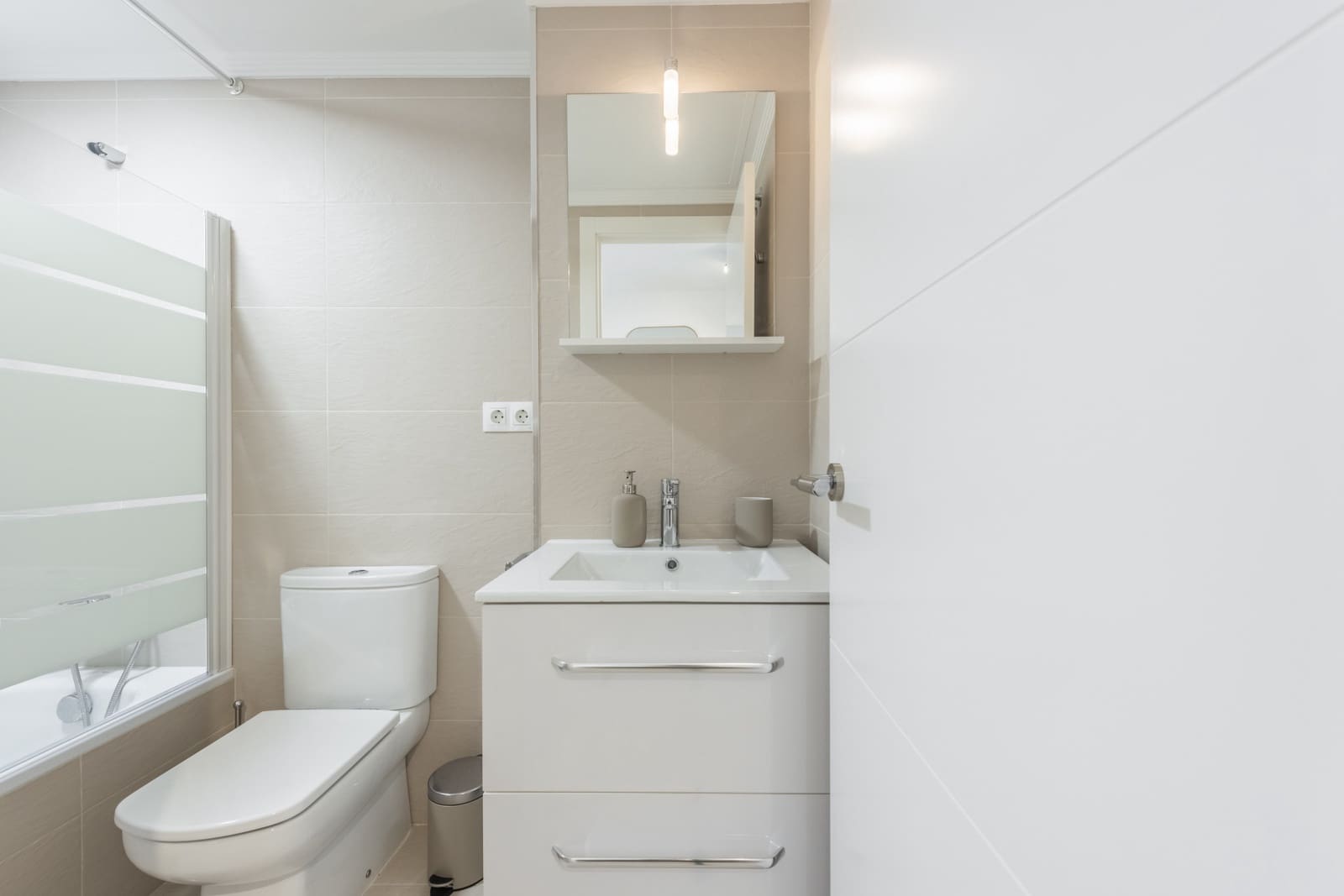 3 makuuhuone Huoneisto vuokrattavana paikassa San Pedro de Alcantara mukana uima-altaan 
autotalli - 2 500 € (Ref: 8360841)