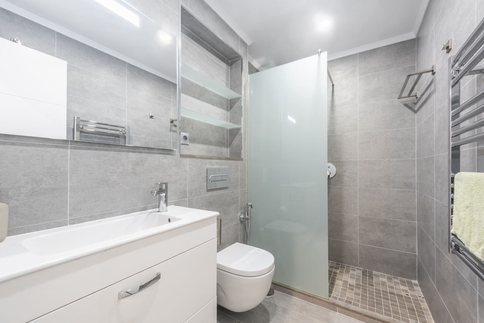 3 makuuhuone Huoneisto vuokrattavana paikassa San Pedro de Alcantara mukana uima-altaan 
autotalli - 2 500 € (Ref: 8360841)