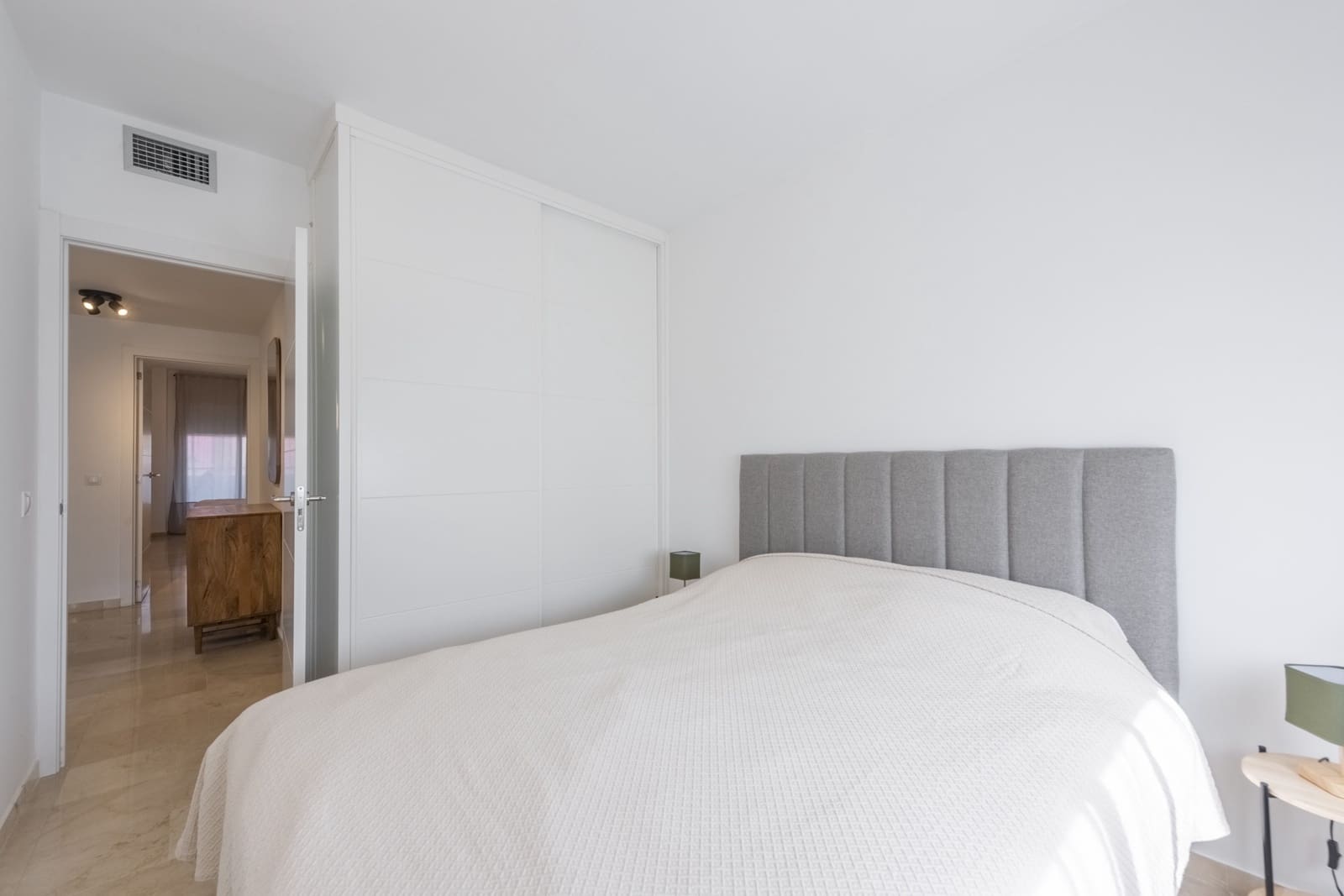 3 makuuhuone Huoneisto vuokrattavana paikassa San Pedro de Alcantara mukana uima-altaan 
autotalli - 2 500 € (Ref: 8360841)