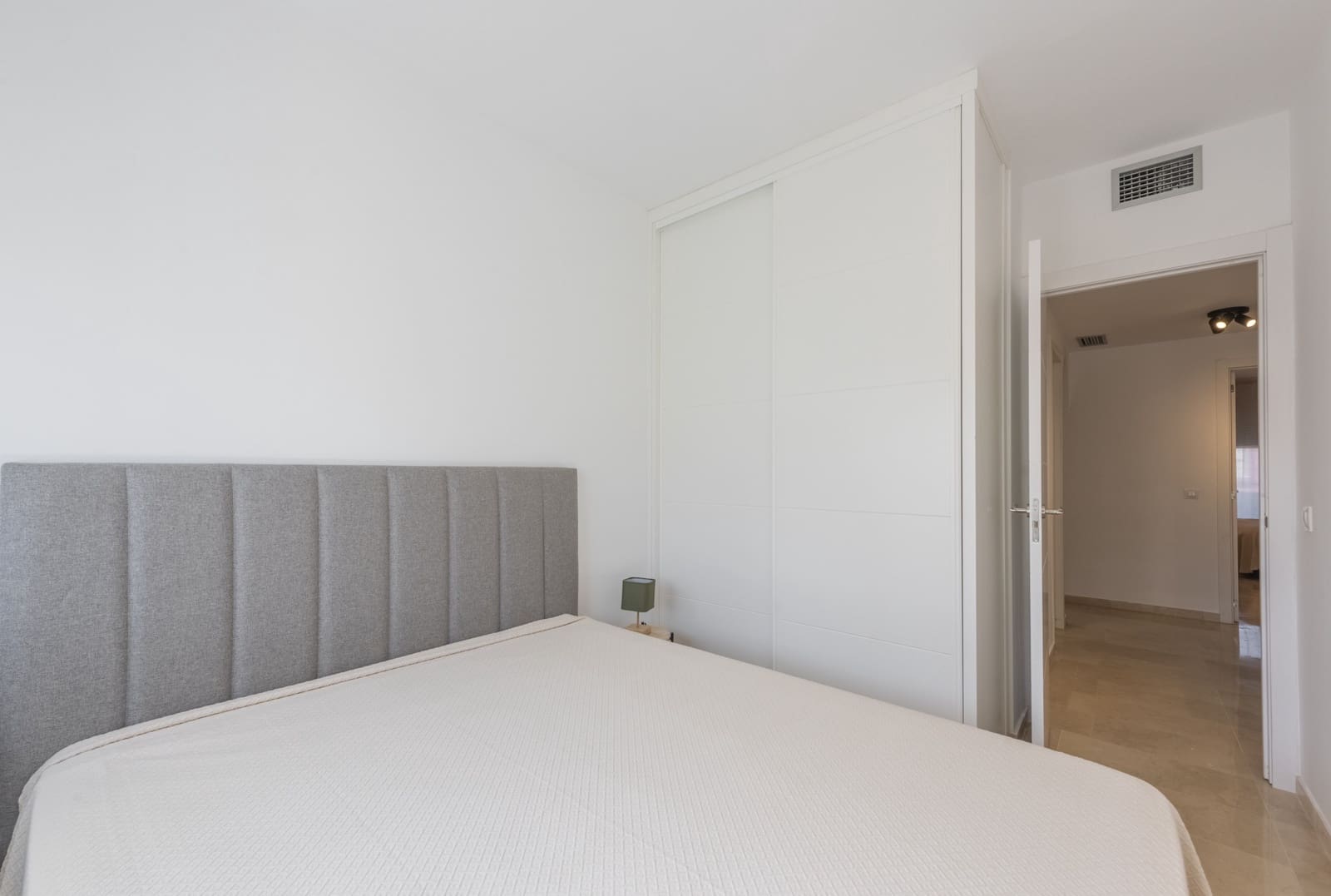 3 makuuhuone Huoneisto vuokrattavana paikassa San Pedro de Alcantara mukana uima-altaan 
autotalli - 2 500 € (Ref: 8360841)