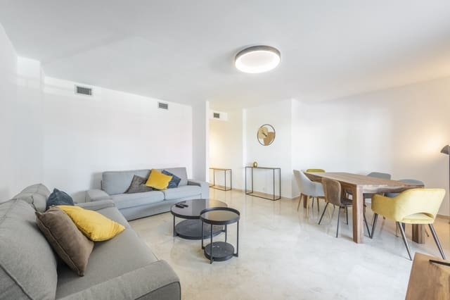 Appartement de 3 chambres à louer à San Pedro de Alcantara, Marbella avec piscine garage - 2 900 € (Ref: 8360841)