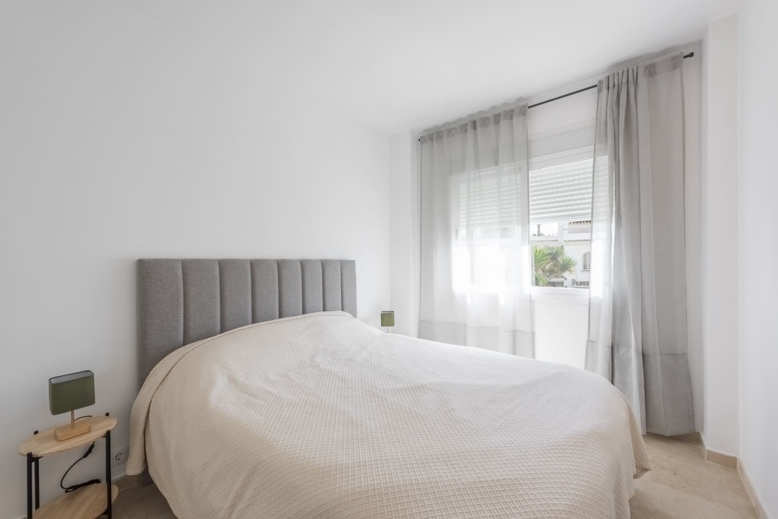 Appartement de 3 chambres à louer à San Pedro de Alcantara avec piscine garage - 2 900 € (Ref: 8360841)