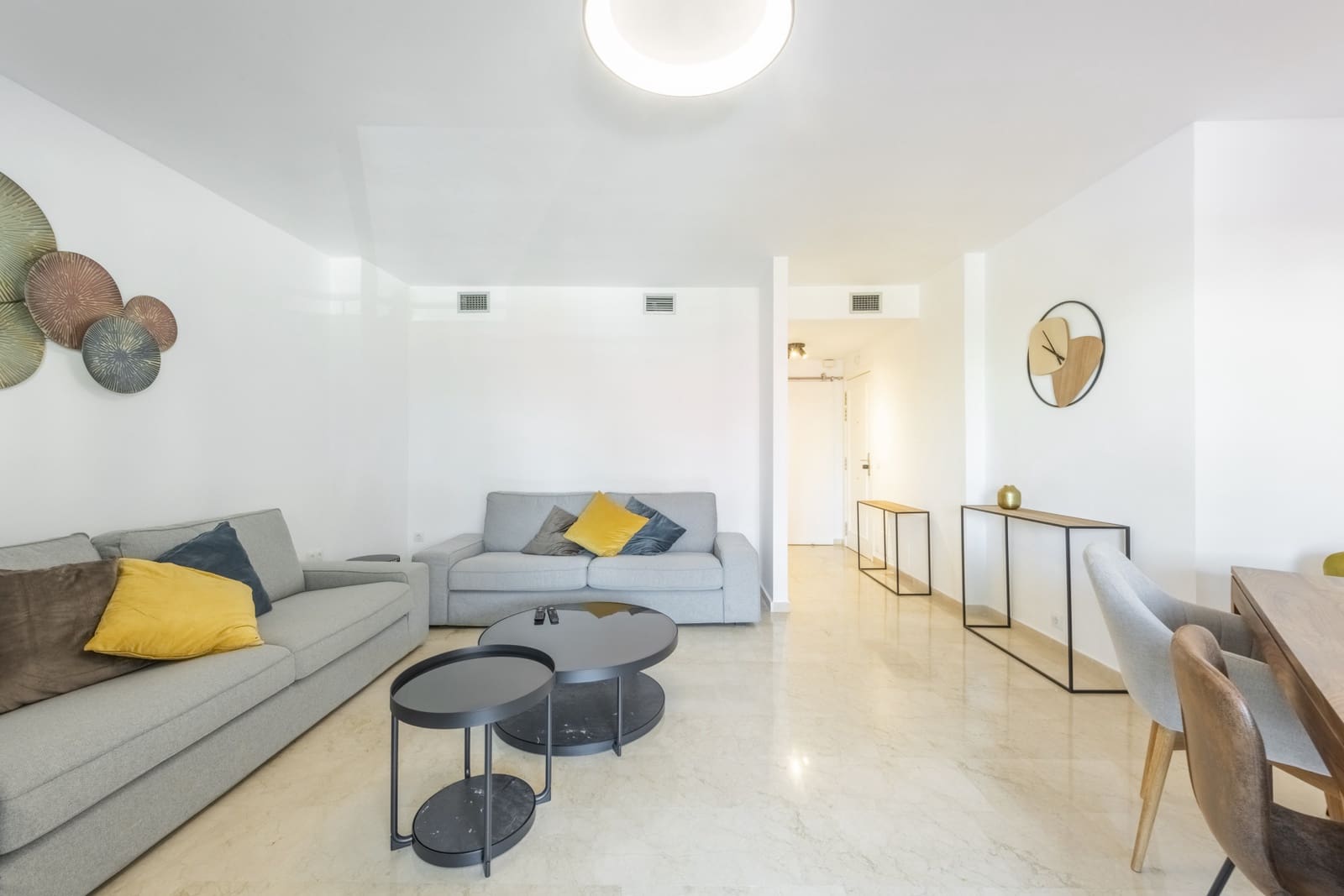 Appartement de 3 chambres à louer à San Pedro de Alcantara avec piscine garage - 2 900 € (Ref: 8360841)
