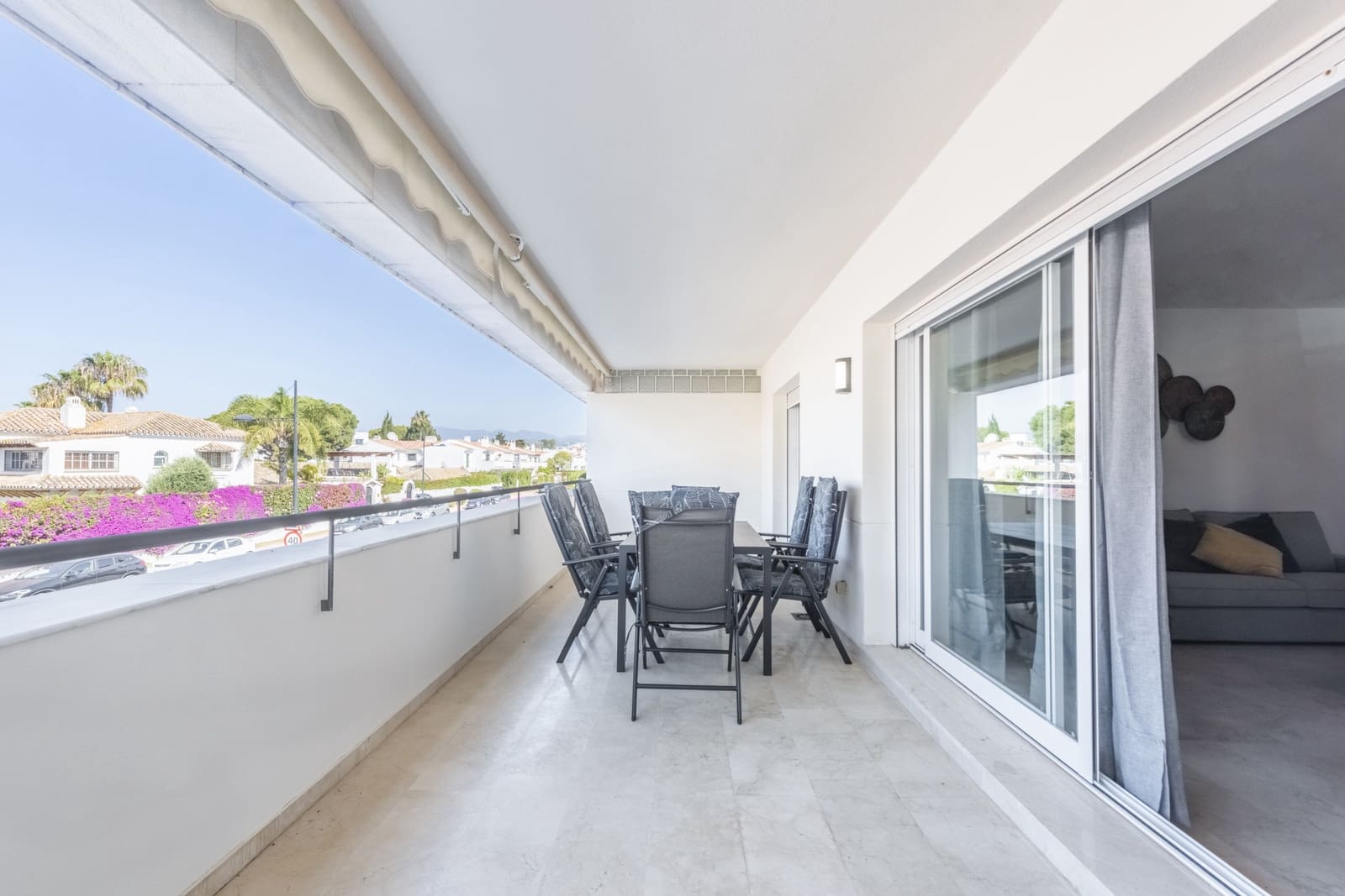 Appartement de 3 chambres à louer à San Pedro de Alcantara avec piscine garage - 2 900 € (Ref: 8360841)
