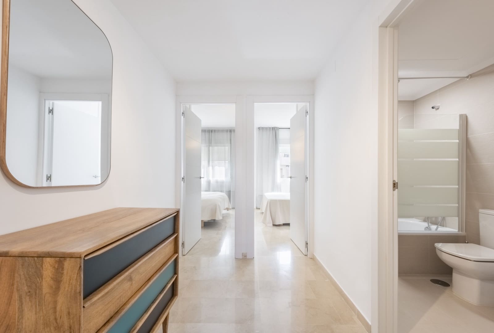Appartement de 3 chambres à louer à San Pedro de Alcantara avec piscine garage - 2 900 € (Ref: 8360841)