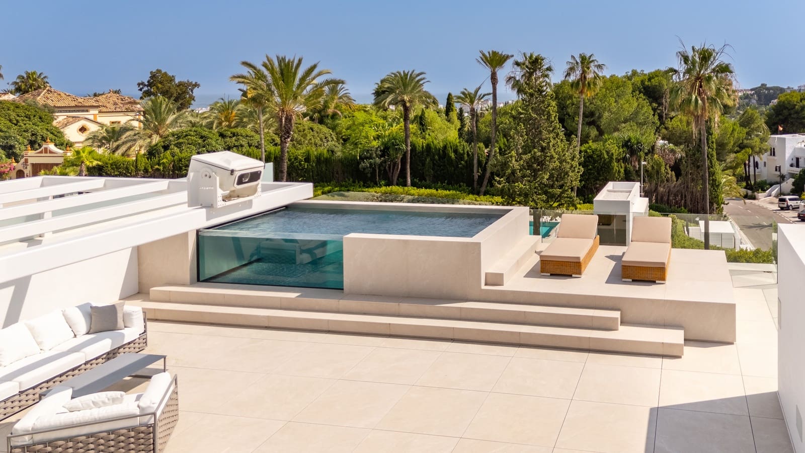 4 Zimmer Villa zu verkaufen in Marbella mit Pool Garage - 4.800.000 € (Ref: 8383086)