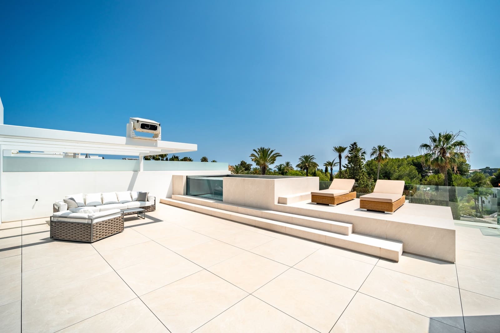 4 Zimmer Villa zu verkaufen in Marbella mit Pool Garage - 4.800.000 € (Ref: 8383086)