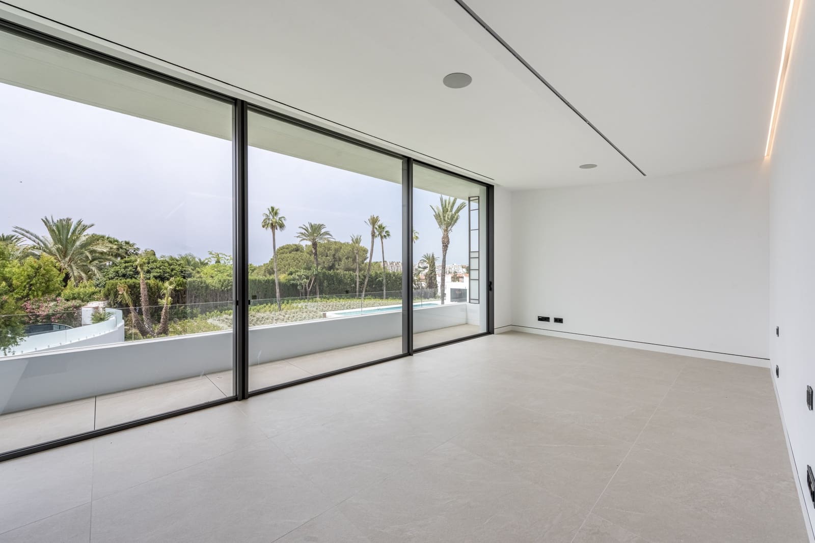 4 Zimmer Villa zu verkaufen in Marbella mit Pool Garage - 5.000.000 € (Ref: 8383086)