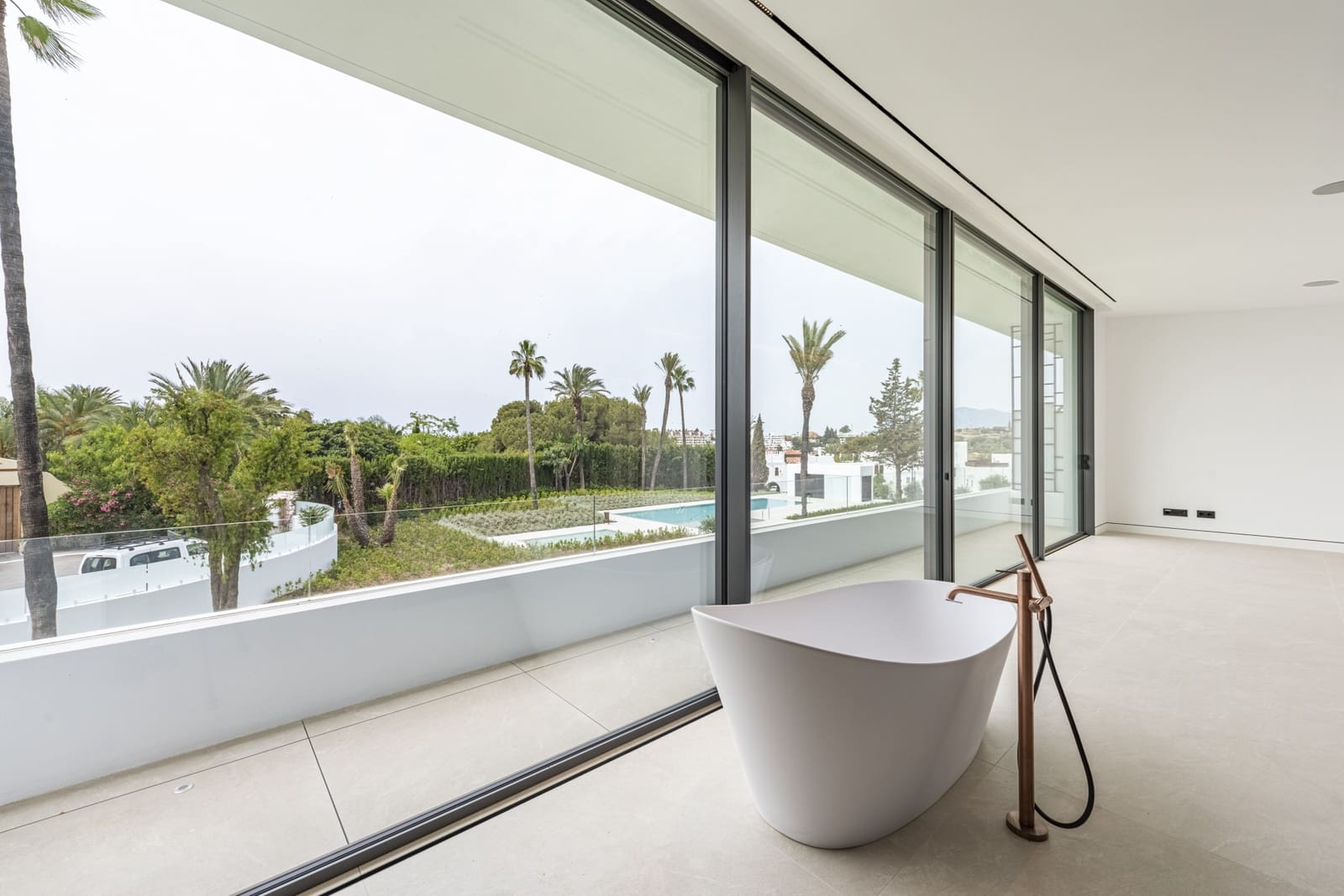 4 Zimmer Villa zu verkaufen in Marbella mit Pool Garage - 5.000.000 € (Ref: 8383086)