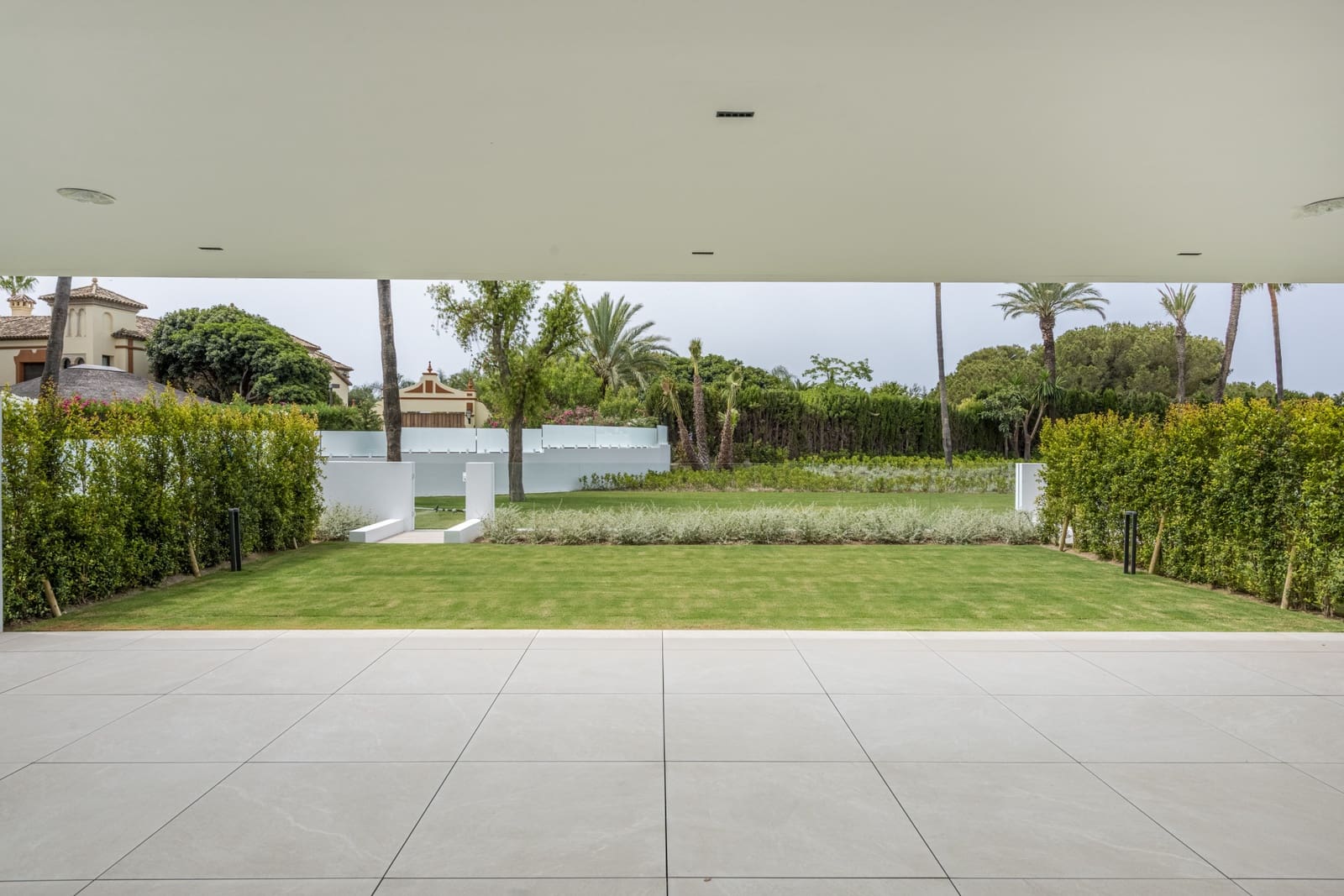 4 Zimmer Villa zu verkaufen in Marbella mit Pool Garage - 5.000.000 € (Ref: 8383086)