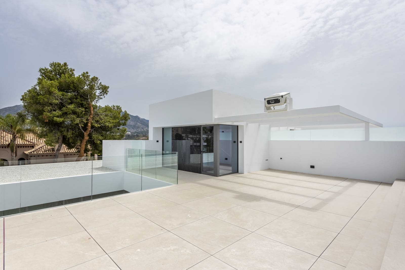 4 Zimmer Villa zu verkaufen in Marbella mit Pool Garage - 5.000.000 € (Ref: 8383086)