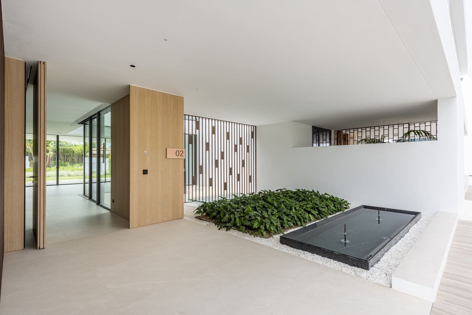 4 Zimmer Villa zu verkaufen in Marbella mit Pool Garage - 5.000.000 € (Ref: 8383086)