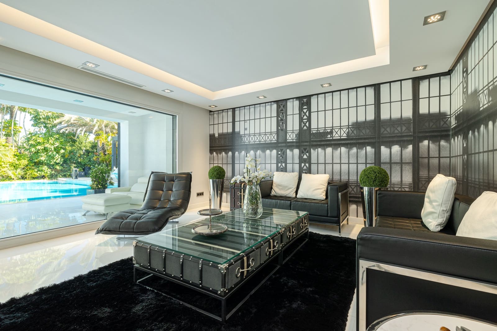 7 bedroom Villa for sale in Marbella with pool garage - € 3,650,000 (Ref: 8418042)