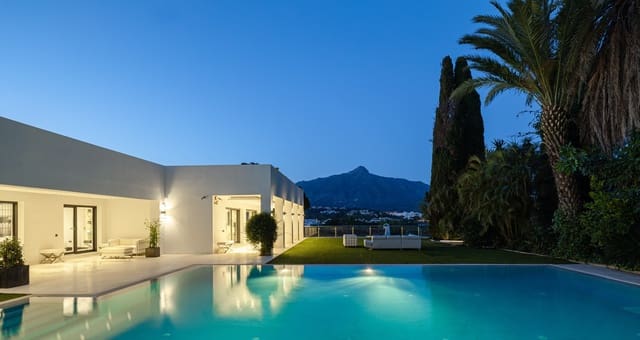 7 soveværelse Villa til salg i Marbella med swimmingpool garage - € 3.950.000 (Ref: 8418042)