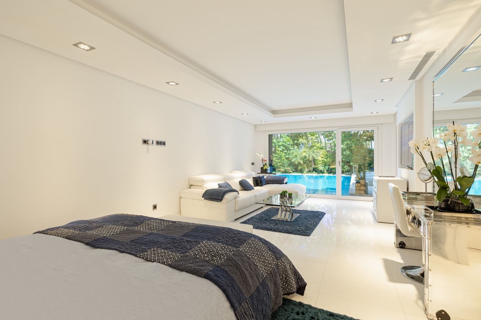 7 bedroom Villa for sale in Marbella with pool garage - € 3,950,000 (Ref: 8418042)