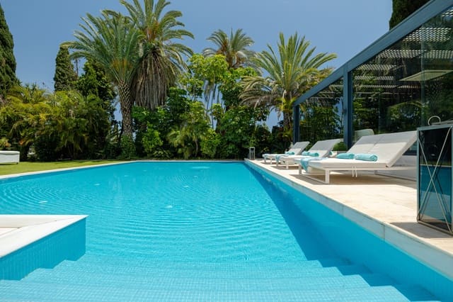 7 soveværelse Villa til salg i Marbella med swimmingpool garage - € 3.950.000 (Ref: 8418042)