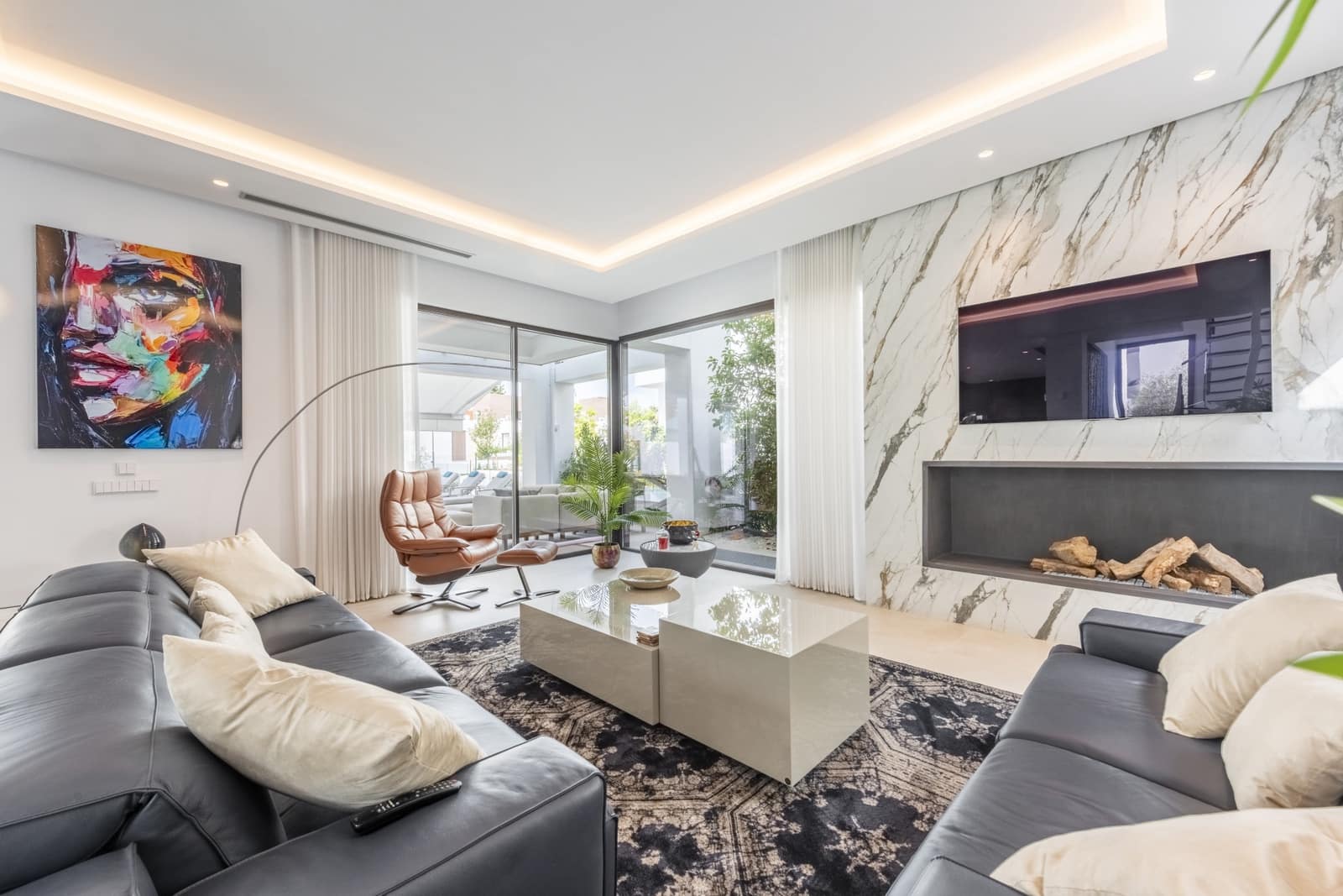 Chalet de 4 habitaciones en Marbella en venta con piscina garaje - 4.250.000 € (Ref: 8438902)