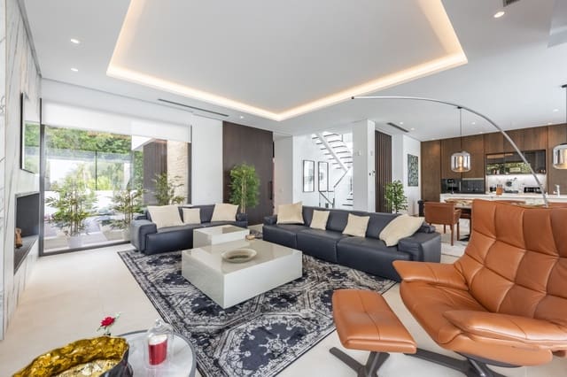 Chalet de 4 habitaciones en Marbella en venta con piscina garaje - 4.250.000 € (Ref: 8438902)