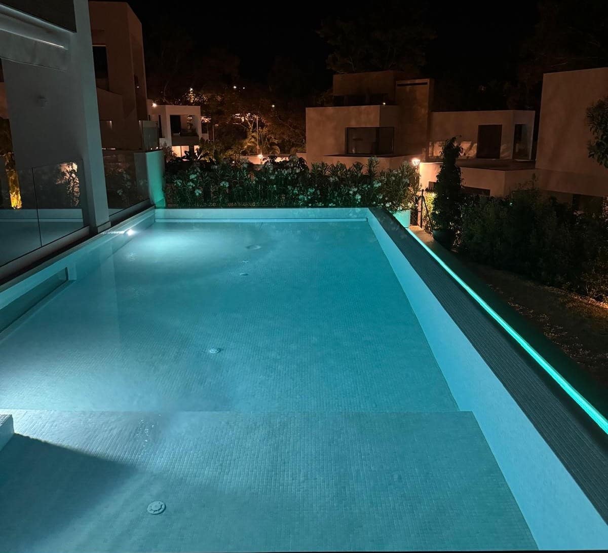 Chalet de 4 habitaciones en Marbella en venta con piscina garaje - 4.250.000 € (Ref: 8438902)